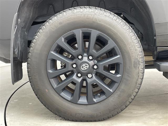 ランドクルーザープラド TX Lパッケージ マットブラックエディション プリクラッシュセーフティ/レーダークルーズコントロール/レーンディパーチャーアラート/パーキングサポートブレーキ/ロードサインアシスト/サンルーフ/ベージュ革シート/エアシート/シートヒーター(25枚目)