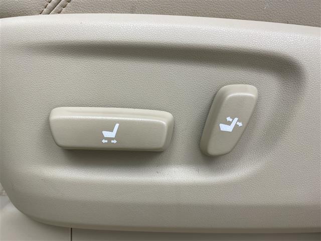 ランドクルーザープラド TX Lパッケージ マットブラックエディション プリクラッシュセーフティ/レーダークルーズコントロール/レーンディパーチャーアラート/パーキングサポートブレーキ/ロードサインアシスト/サンルーフ/ベージュ革シート/エアシート/シートヒーター(33枚目)