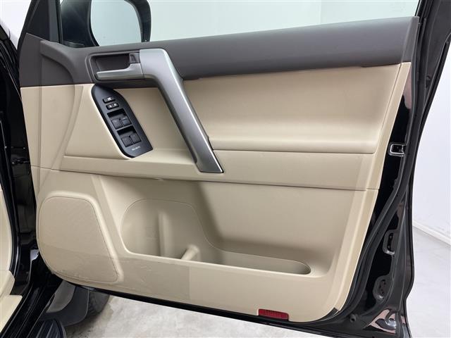 ランドクルーザープラド TX Lパッケージ マットブラックエディション プリクラッシュセーフティ/レーダークルーズコントロール/レーンディパーチャーアラート/パーキングサポートブレーキ/ロードサインアシスト/サンルーフ/ベージュ革シート/エアシート/シートヒーター(37枚目)