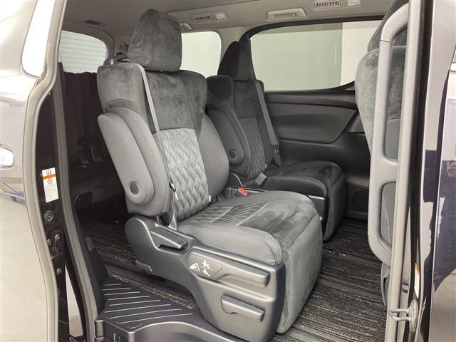 ヴェルファイア 2.5Z Aエディション プリクラッシュセーフティ/レーントレーシングアシスト/レーダークルーズコントロール/ロードサインアシスト/純正9インチディーラーOPナビ(NSZT-Y66T)/バックカメラ/フルセグ(12枚目)