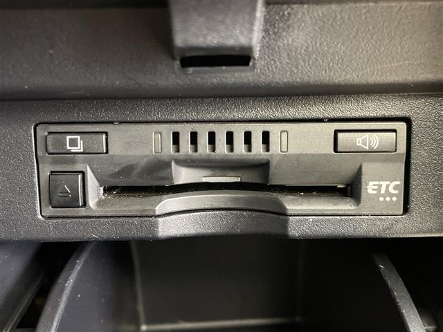 ヴェルファイア 2.5Z Aエディション プリクラッシュセーフティ/レーントレーシングアシスト/レーダークルーズコントロール/ロードサインアシスト/純正9インチディーラーOPナビ(NSZT-Y66T)/バックカメラ/フルセグ(41枚目)