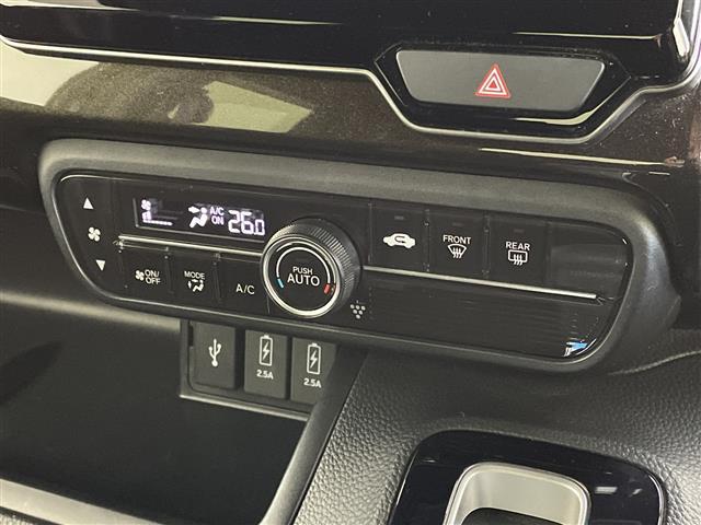 N-BOXカスタム G・Lホンダセンシング ホンダセンシング/衝突軽減ブレーキ/レーダークルーズコントロール/レーンキープアシスト/純正ディーラーOPナビ/フルセグTV/バックカメラ/Bluetooth/DVD再生機能(8枚目)