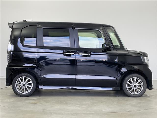 N-BOXカスタム G・Lホンダセンシング ホンダセンシング/衝突軽減ブレーキ/レーダークルーズコントロール/レーンキープアシスト/純正ディーラーOPナビ/フルセグTV/バックカメラ/Bluetooth/DVD再生機能(19枚目)