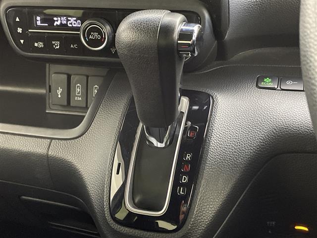 N-BOXカスタム G・Lホンダセンシング ホンダセンシング/衝突軽減ブレーキ/レーダークルーズコントロール/レーンキープアシスト/純正ディーラーOPナビ/フルセグTV/バックカメラ/Bluetooth/DVD再生機能(25枚目)