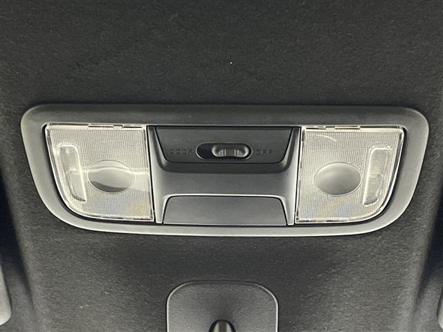 N-BOXカスタム G・Lホンダセンシング ホンダセンシング/衝突軽減ブレーキ/レーダークルーズコントロール/レーンキープアシスト/純正ディーラーOPナビ/フルセグTV/バックカメラ/Bluetooth/DVD再生機能(41枚目)