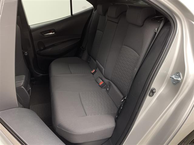 カローラスポーツ ハイブリッドG プリクラッシュセーフティ/レーダークルーズコントロール/レーンキープアシスト/ブラインドスポットモニター/パーキングサポートブレーキ/リアクロストラフィックアラート/ロードサインアシスト(13枚目)