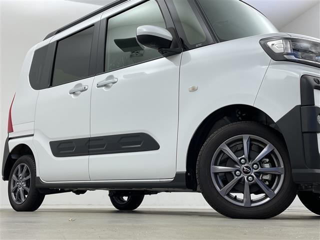 タント ファンクロス 4WD/衝突軽減ブレーキ/両側パワースライドドア/コーナーセンサー/前席シートヒーター/オートライト/オートハイビーム/LEDヘッドライト/プッシュスタート/オートブレーキホールド(12枚目)