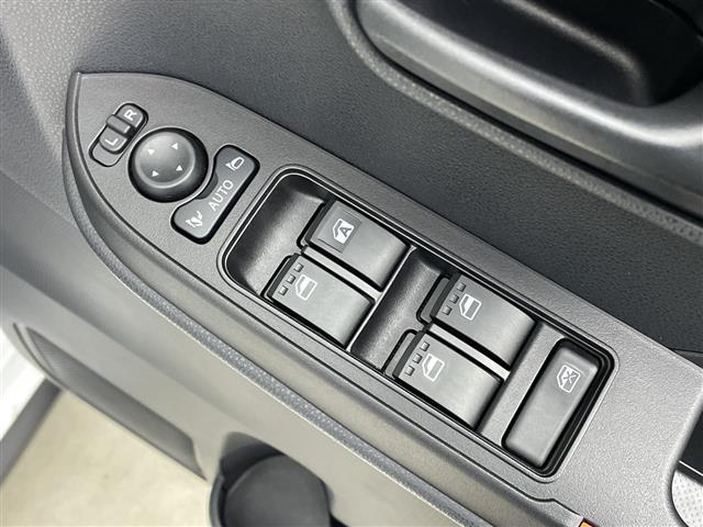 タント ファンクロス 4WD/衝突軽減ブレーキ/両側パワースライドドア/コーナーセンサー/前席シートヒーター/オートライト/オートハイビーム/LEDヘッドライト/プッシュスタート/オートブレーキホールド(27枚目)