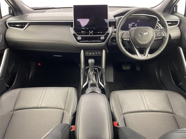 カローラクロス ハイブリッド　Ｚ　純正メモリナビ（ＢＴ／ＦＭ／ＡＭ／フルセグＴＶ）　全周囲カメラ　ステアリングスイッチ　ハーフレザーシート　シートヒーター　パワーシート　電動リアゲート　ブラインドスポットモニター　電格ミラー（2枚目）