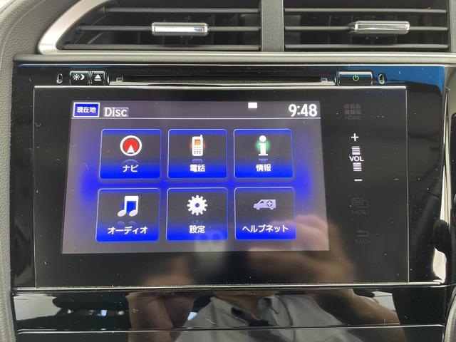 ハイブリッドＺ　純正ナビ　バックカメラ　フルセグＴＶ　ＥＴＣ　パドルシフト　クルーズコントロール　ＬＥＤヘッドライト　電動格納ミラー　ステアリングスイッチ　純正フロアマット　シートヒーター　前後ドラレコ(4枚目)