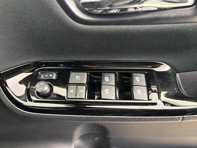 ヴォクシー ハイブリッドＺＳ　煌ＩＩ　社外９インチナビ（ＭＤＪ－Ｍ９０６ＨＤＬ）フルセグＴＶ　ＦＭ／ＡＭ／ＢＴ／ＣＤ／ＤＶＤバックカメラ　ＥＴＣ　ドライブレコーダー（ＤＲＶ－ＭＲ７４０）　シートヒーター　両側パワースライドドアスマートキー（23枚目）