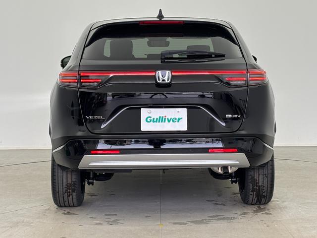 ヴェゼル ｅ：ＨＥＶ　Ｚ　登録済未使用車　Ｈｏｎｄａ　ＣＯＮＮＥＣＴディスプレイ　フルセグＴＶ　ＥＴＣ２．０　ワイヤレス充電器　レーダークルコン　衝突軽減ブレーキ　レーンキープアシスト　横滑り防止装置　ハーフレザーシート（45枚目）