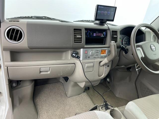 ＮＶ１００クリッパーリオ Ｅ　４ＷＤ　ポータブルナビ　ワンセグＴＶ　ＡＭ／ＦＭ／ＣＤ／ＵＳＢ／ＡＵＸプレイヤー　純正ＡＷ付きサマータイヤ積込　片側パワースライドドア　シートヒーター　社外１３インチＡＷ　リモコンキー　スペアキー有（26枚目）