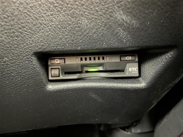 シエンタ ハイブリッド　ファンベースＧ　１オーナー　純正９型ナビ　フルセグＴＶ　ｂｌｕｅｔｏｏｔｈ　全周囲カメラ　ビルトインＥＴＣ　両側パワスラ　前席シートヒーター　ステアリングヒーター　衝突防止　レーンキープ　先行車発進告知　ＬＥＤ（2枚目）