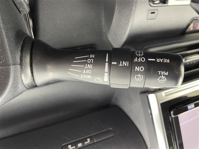 シエンタ ハイブリッド　ファンベースＧ　１オーナー　純正９型ナビ　フルセグＴＶ　ｂｌｕｅｔｏｏｔｈ　全周囲カメラ　ビルトインＥＴＣ　両側パワスラ　前席シートヒーター　ステアリングヒーター　衝突防止　レーンキープ　先行車発進告知　ＬＥＤ（9枚目）