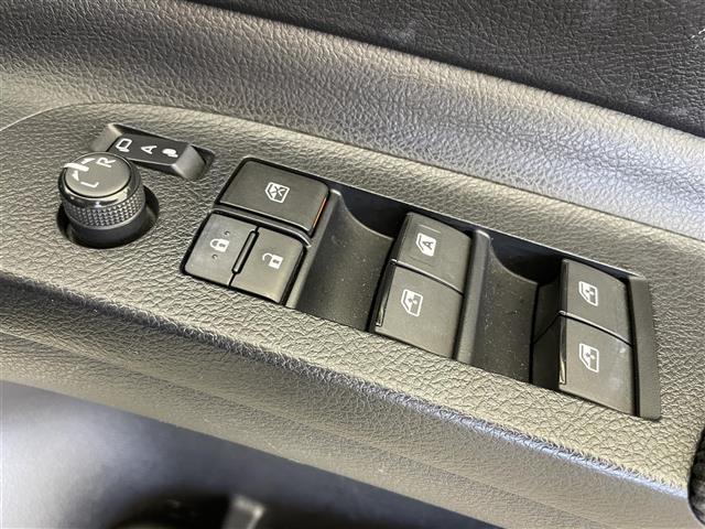 シエンタ ハイブリッド　ファンベースＧ　１オーナー　純正９型ナビ　フルセグＴＶ　ｂｌｕｅｔｏｏｔｈ　全周囲カメラ　ビルトインＥＴＣ　両側パワスラ　前席シートヒーター　ステアリングヒーター　衝突防止　レーンキープ　先行車発進告知　ＬＥＤ（23枚目）
