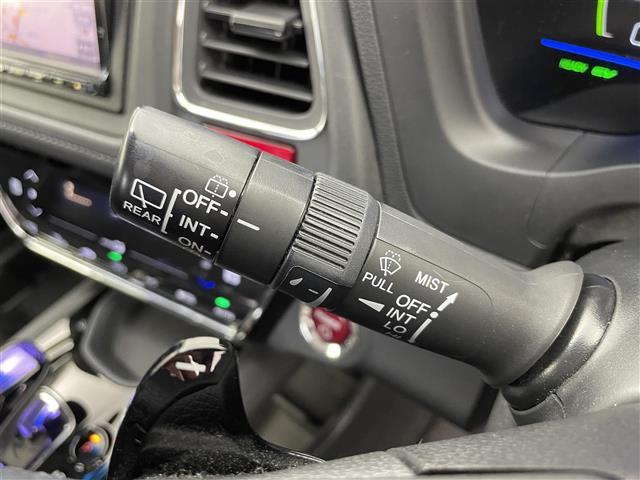 ヴェゼル ハイブリッドＸ・Ｌパッケージ　４ＷＤ　ワンオーナー　寒冷地仕様　純正ナビ　フルセグＴＶ　クルーズコントロール　オートライト　ＬＥＤヘッドライト　横滑り防止装置　ハーフレザーシート　シートヒーター　ドライブレコーダー　パドルシフト（9枚目）