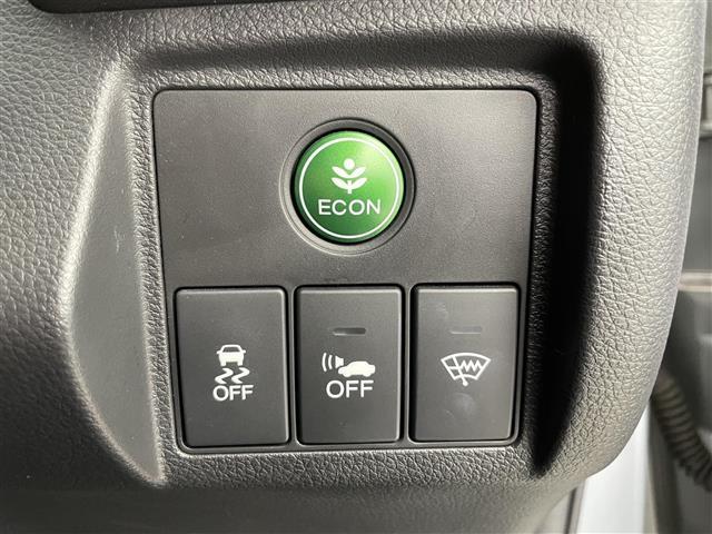 ヴェゼル ハイブリッドＸ・Ｌパッケージ　４ＷＤ　ワンオーナー　寒冷地仕様　純正ナビ　フルセグＴＶ　クルーズコントロール　オートライト　ＬＥＤヘッドライト　横滑り防止装置　ハーフレザーシート　シートヒーター　ドライブレコーダー　パドルシフト（13枚目）