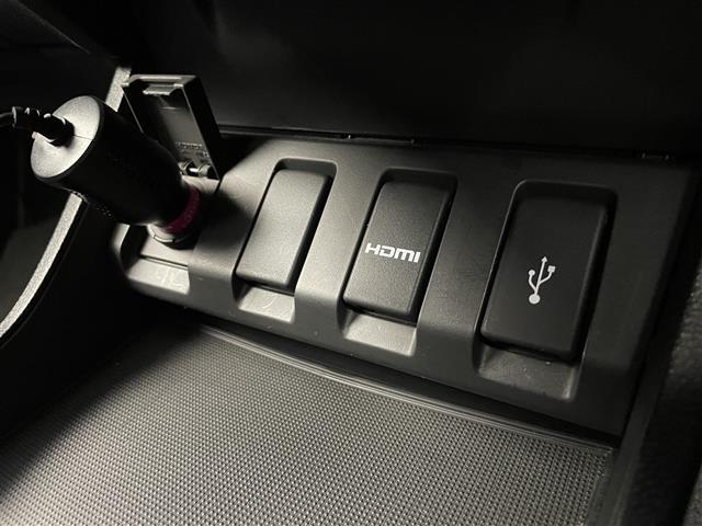 ヴェゼル ハイブリッドＺ・ホンダセンシング　純正ナビ　フルセグＴＶ　バックカメラ　寒冷地仕様　衝突被害軽減ブレーキ　アダプティブクルーズコントロール　レーンキープアシスト　コーナーセンサー前後　オートＬＥＤヘッドライト　ハーフレザーシート（17枚目）