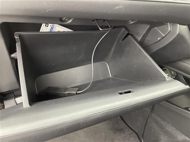 ヴェゼル ハイブリッドＺ・ホンダセンシング　純正ナビ　フルセグＴＶ　バックカメラ　寒冷地仕様　衝突被害軽減ブレーキ　アダプティブクルーズコントロール　レーンキープアシスト　コーナーセンサー前後　オートＬＥＤヘッドライト　ハーフレザーシート（28枚目）