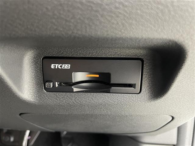 エクストレイル X e-4ORCE 純正12型ナビ 全方位カメラ ETC デジタルインナーミラー レザーシート パワーシート メモリシート シートヒーター ハンドルヒーター プロパイロット コーナーセンサー 純正アルミホイール 保証書(3枚目)