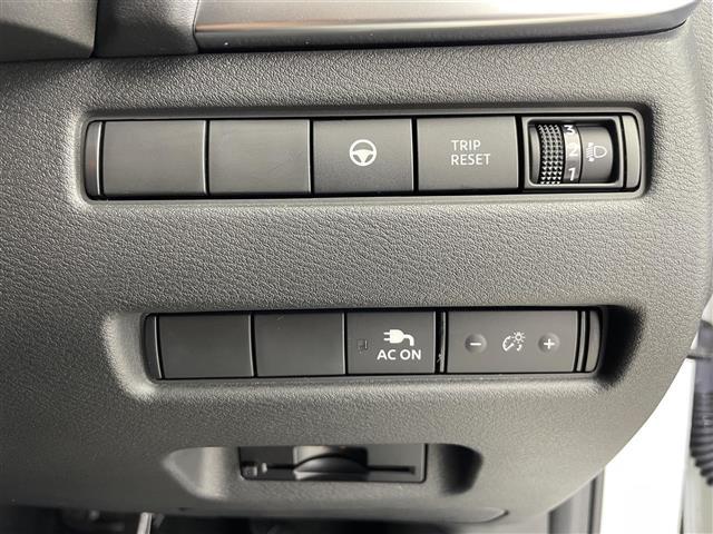 エクストレイル X e-4ORCE 純正12型ナビ 全方位カメラ ETC デジタルインナーミラー レザーシート パワーシート メモリシート シートヒーター ハンドルヒーター プロパイロット コーナーセンサー 純正アルミホイール 保証書(18枚目)