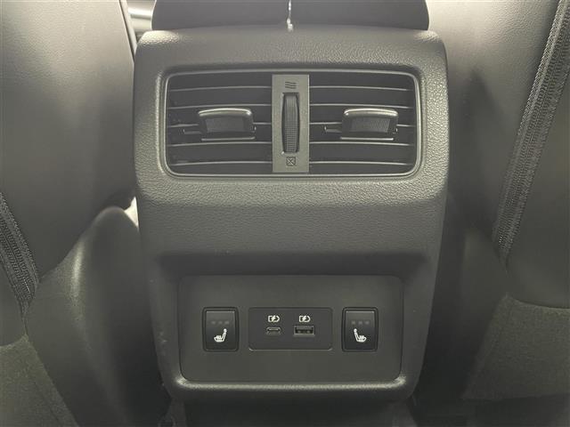 エクストレイル X e-4ORCE 純正12型ナビ 全方位カメラ ETC デジタルインナーミラー レザーシート パワーシート メモリシート シートヒーター ハンドルヒーター プロパイロット コーナーセンサー 純正アルミホイール 保証書(31枚目)