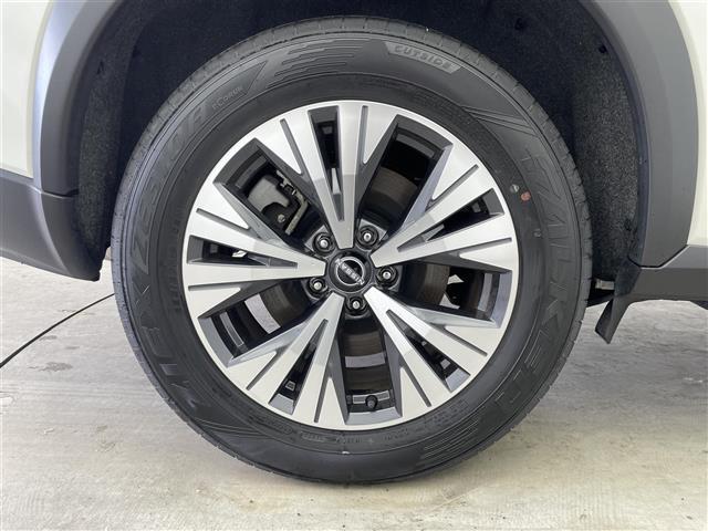 エクストレイル X e-4ORCE 純正12型ナビ 全方位カメラ ETC デジタルインナーミラー レザーシート パワーシート メモリシート シートヒーター ハンドルヒーター プロパイロット コーナーセンサー 純正アルミホイール 保証書(39枚目)