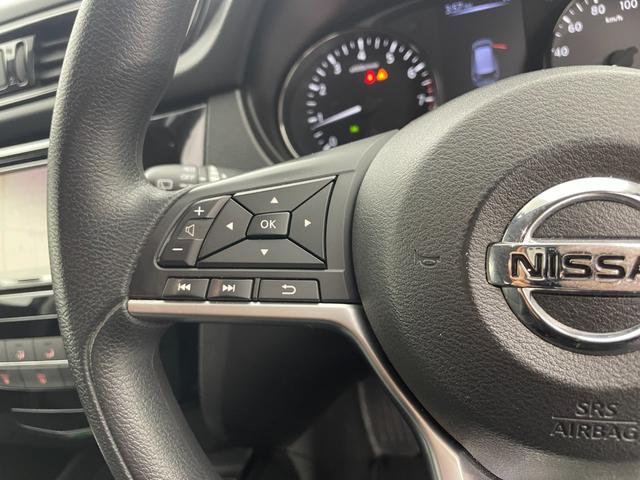 エクストレイル 20S Vセレクション 純正ナビ バックカメラ ETC 衝突被害軽減システム 横滑り防止装置 アイドリングストップ オートLEDライト 純正アルミホイール 純正フロアマット ミラーヒーター ダウンヒルアシストコントロール(11枚目)