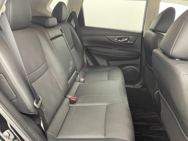 エクストレイル 20S Vセレクション 純正ナビ バックカメラ ETC 衝突被害軽減システム 横滑り防止装置 アイドリングストップ オートLEDライト 純正アルミホイール 純正フロアマット ミラーヒーター ダウンヒルアシストコントロール(31枚目)