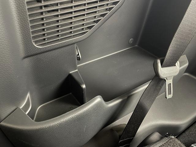 ルーミー カスタムＧ　純正９型ディスプレイオーディオ　バックカメラ　両側パワースライドドア　衝突被害軽減システム　レーダークルーズコントロール　コーナーセンサー　横滑り防止装置　純正アルミホイール　オートＬＥＤライト（33枚目）