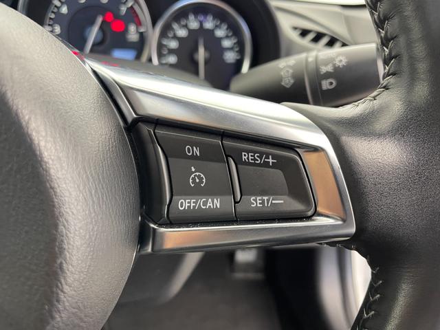 ロードスター Ｓレザーパッケージ　純正ナビ（ＣＤ　ＤＶＤ　フルセグＴＶ　ＢＴ　ＣａｒＰｌａｙ）バックカメラ　コーナーセンサー　ＥＴＣ　黒革　シートヒーター　ドラレコ（ＨＤＲ－３５２ＧＨ）衝突軽減　ＢＳＭシステム　アダプティブＬＥＤ（14枚目）