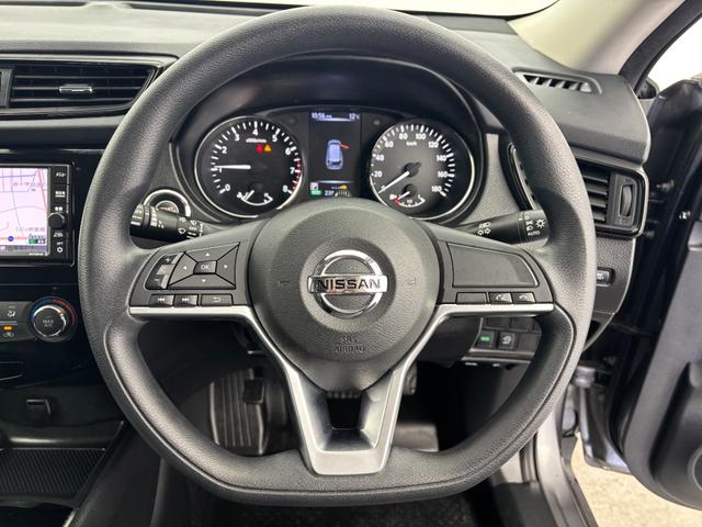 エクストレイル 20S 4WD 純正ナビ フルセグTV バックカメラ エマージェンシーブレーキ クリアランスソナー オートライト 横滑り防止装置 カプロンシート ドライブレコーダー スマートキー プッシュスタート 取扱説明書(9枚目)