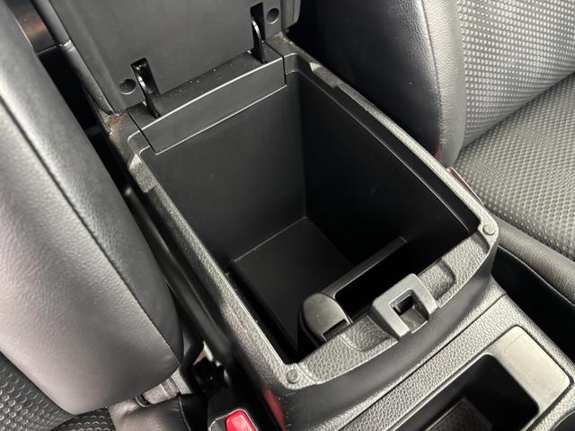 エクストレイル 20S 4WD 純正ナビ フルセグTV バックカメラ エマージェンシーブレーキ クリアランスソナー オートライト 横滑り防止装置 カプロンシート ドライブレコーダー スマートキー プッシュスタート 取扱説明書(26枚目)