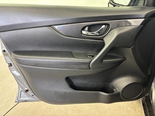 エクストレイル 20S 4WD 純正ナビ フルセグTV バックカメラ エマージェンシーブレーキ クリアランスソナー オートライト 横滑り防止装置 カプロンシート ドライブレコーダー スマートキー プッシュスタート 取扱説明書(39枚目)