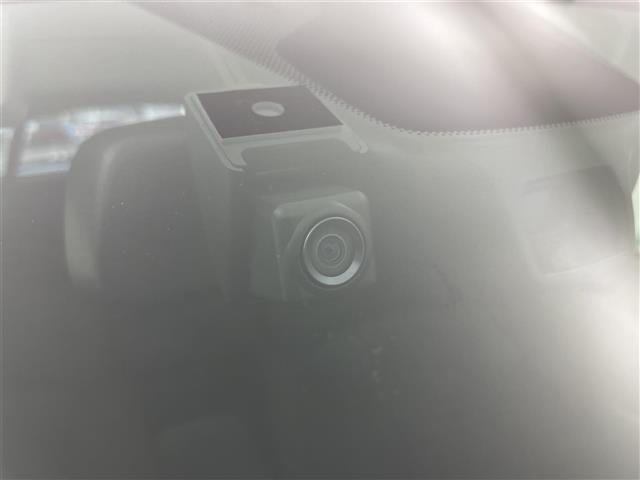 レヴォーグ １．６ＧＴ－Ｓアイサイト　プラウドエディション　４ＷＤ　社外ナビ　バック／サイドカメラ　衝突被害軽減ブレーキ　アダプティブクルーズコントロール　レーンキープアシスト　オートＬＥＤライト　ブラインドスポットモニター　ダウンヒルアシストコントロール（2枚目）