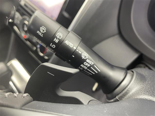 レヴォーグ １．６ＧＴ－Ｓアイサイト　プラウドエディション　４ＷＤ　社外ナビ　バック／サイドカメラ　衝突被害軽減ブレーキ　アダプティブクルーズコントロール　レーンキープアシスト　オートＬＥＤライト　ブラインドスポットモニター　ダウンヒルアシストコントロール（14枚目）