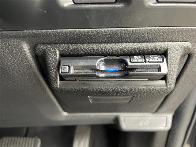 フォレスター 2.0i-L アイサイト 純正SDナビ フルセグTV Bluetooth バックカメラ レーダークルコン アイサイト ETC ドライブレコーダー 革巻きステアリング パワーシート シートヒーター プリクラッシュセーフティ(2枚目)