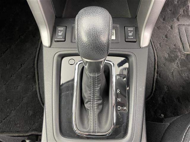 フォレスター 2.0i-L アイサイト 純正SDナビ フルセグTV Bluetooth バックカメラ レーダークルコン アイサイト ETC ドライブレコーダー 革巻きステアリング パワーシート シートヒーター プリクラッシュセーフティ(17枚目)