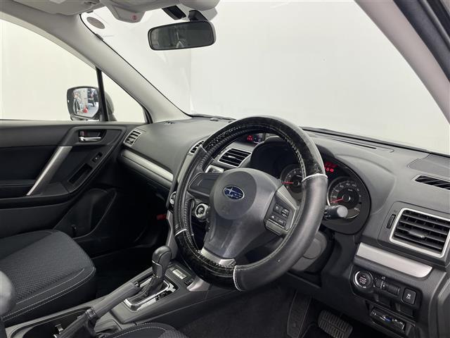 フォレスター 2.0i-L アイサイト 純正SDナビ フルセグTV Bluetooth バックカメラ レーダークルコン アイサイト ETC ドライブレコーダー 革巻きステアリング パワーシート シートヒーター プリクラッシュセーフティ(23枚目)