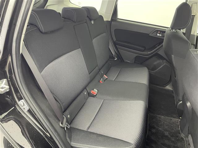 フォレスター 2.0i-L アイサイト 純正SDナビ フルセグTV Bluetooth バックカメラ レーダークルコン アイサイト ETC ドライブレコーダー 革巻きステアリング パワーシート シートヒーター プリクラッシュセーフティ(28枚目)