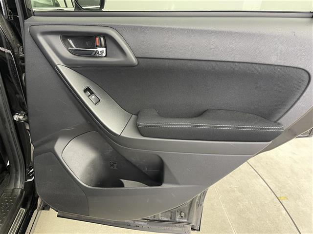 フォレスター 2.0i-L アイサイト 純正SDナビ フルセグTV Bluetooth バックカメラ レーダークルコン アイサイト ETC ドライブレコーダー 革巻きステアリング パワーシート シートヒーター プリクラッシュセーフティ(29枚目)