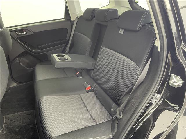 フォレスター 2.0i-L アイサイト 純正SDナビ フルセグTV Bluetooth バックカメラ レーダークルコン アイサイト ETC ドライブレコーダー 革巻きステアリング パワーシート シートヒーター プリクラッシュセーフティ(30枚目)