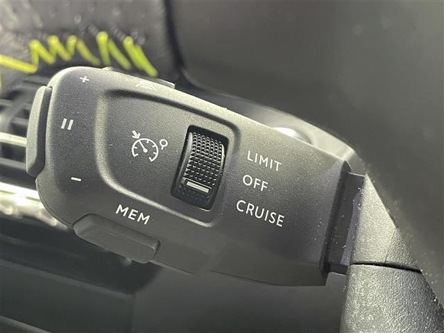 208 GT 純正ナビ アラウンドビューモニター 衝突被害軽減ブレーキ アダプティブクルーズコントロール レーンキープアシスト オートLEDヘッドライト クリアランスソナー ハーフレザーシート 前席シートヒーター(13枚目)