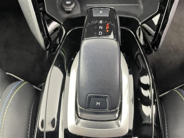 208 GT 純正ナビ アラウンドビューモニター 衝突被害軽減ブレーキ アダプティブクルーズコントロール レーンキープアシスト オートLEDヘッドライト クリアランスソナー ハーフレザーシート 前席シートヒーター(17枚目)