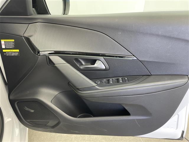 208 GT 純正ナビ アラウンドビューモニター 衝突被害軽減ブレーキ アダプティブクルーズコントロール レーンキープアシスト オートLEDヘッドライト クリアランスソナー ハーフレザーシート 前席シートヒーター(20枚目)