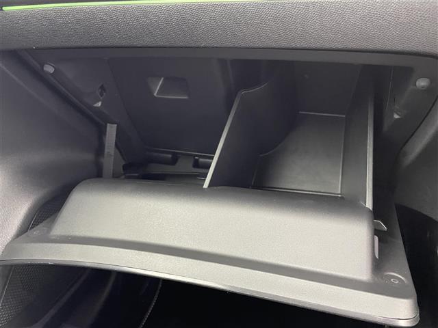 208 GT 純正ナビ アラウンドビューモニター 衝突被害軽減ブレーキ アダプティブクルーズコントロール レーンキープアシスト オートLEDヘッドライト クリアランスソナー ハーフレザーシート 前席シートヒーター(27枚目)