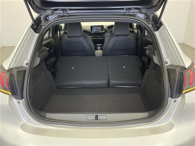 208 GT 純正ナビ アラウンドビューモニター 衝突被害軽減ブレーキ アダプティブクルーズコントロール レーンキープアシスト オートLEDヘッドライト クリアランスソナー ハーフレザーシート 前席シートヒーター(33枚目)