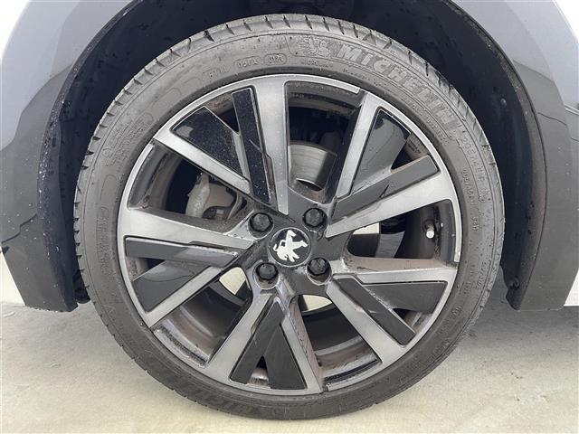 208 GT 純正ナビ アラウンドビューモニター 衝突被害軽減ブレーキ アダプティブクルーズコントロール レーンキープアシスト オートLEDヘッドライト クリアランスソナー ハーフレザーシート 前席シートヒーター(39枚目)