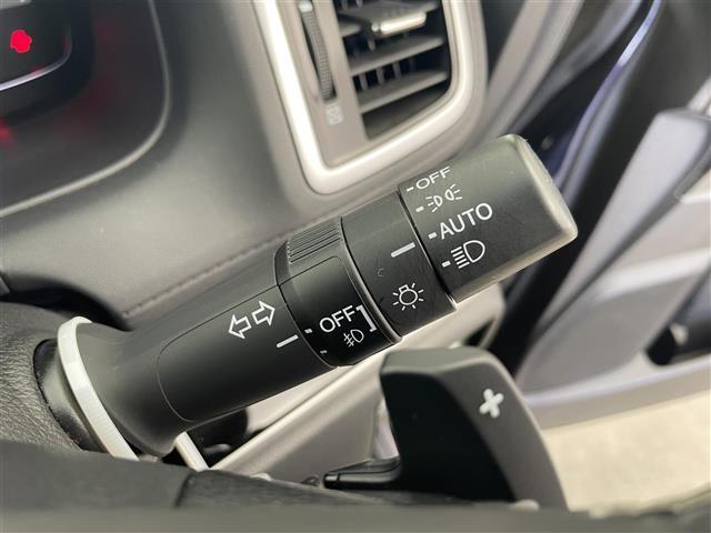 オデッセイ アブソルート・２０ｔｈアニバーサリーパッケージ　純正ナビ　バックカメラ　ドライブレコーダー　ＥＴＣ　両側パワースライドドア　ハーフレザー　衝突被害軽減システム　レーダークルーズコントロール　純正アルミホイール　純正フロアマット　オートＬＥＤライト（12枚目）